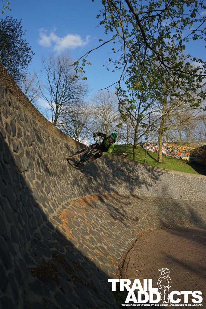 Riding a wall ride at the Rijn in Arnhem