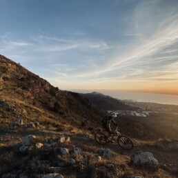 Girona mountainbike zonsondergang