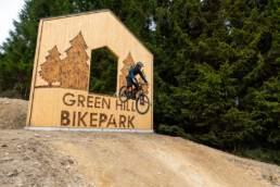 Drop-in bike park Green Hill bovenaan de trail