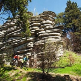 Duitsland, bijzondere rots langs de trail