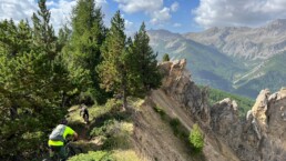 Frankrijk enduro riding, cliff, mountains